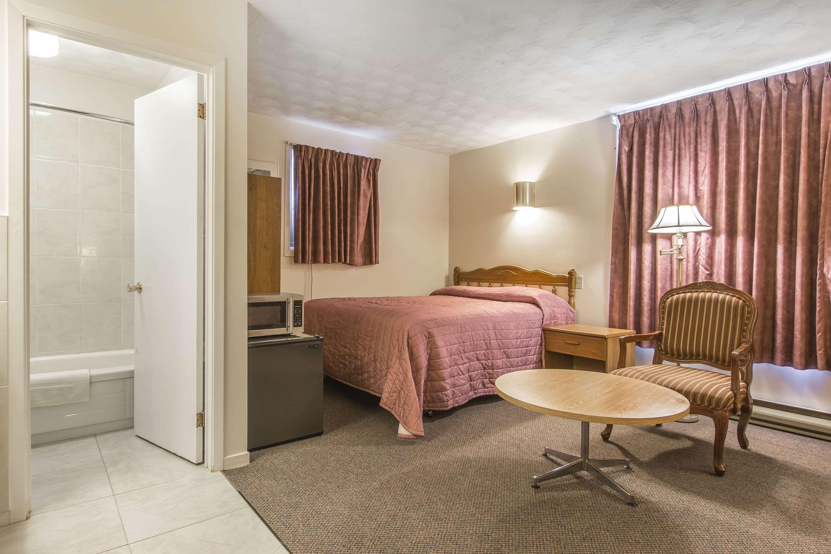 Econo Lodge Inn & Suites Saint John Kültér fotó
