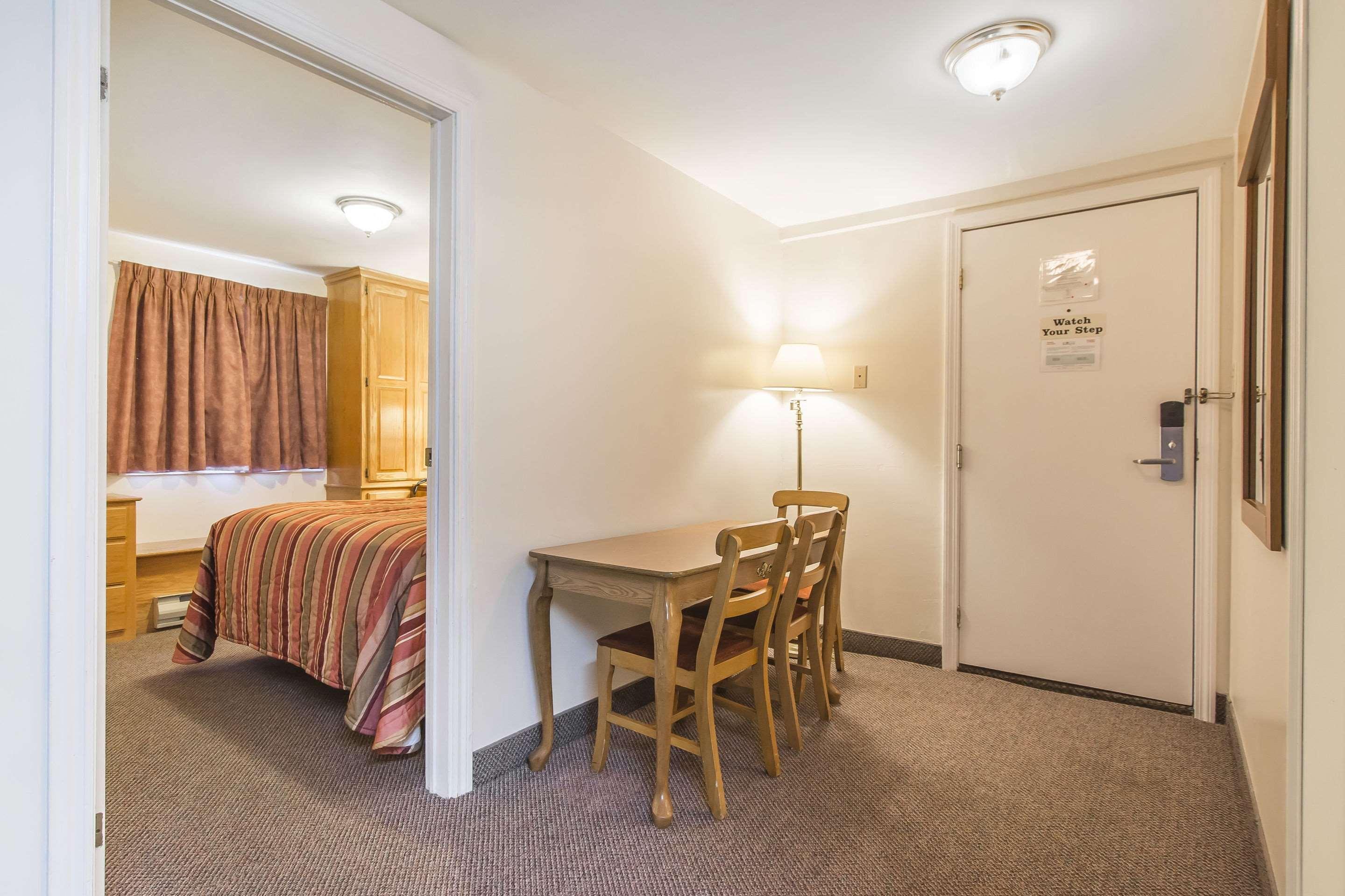 Econo Lodge Inn & Suites Saint John Kültér fotó