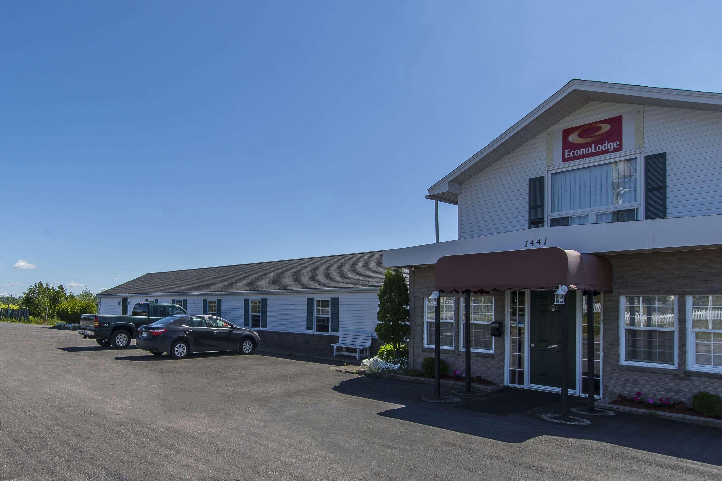 Econo Lodge Inn & Suites Saint John Kültér fotó