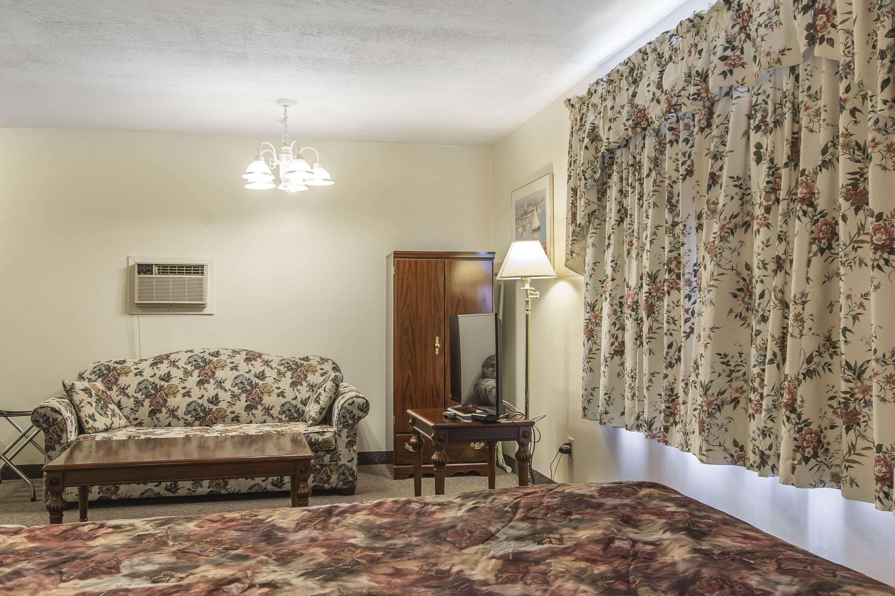 Econo Lodge Inn & Suites Saint John Kültér fotó